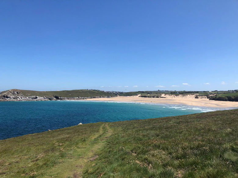 284475725_400330725344236_3313590804505860672_n